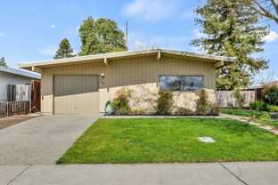 704 W El Dorado Dr - Photo 1 of 1