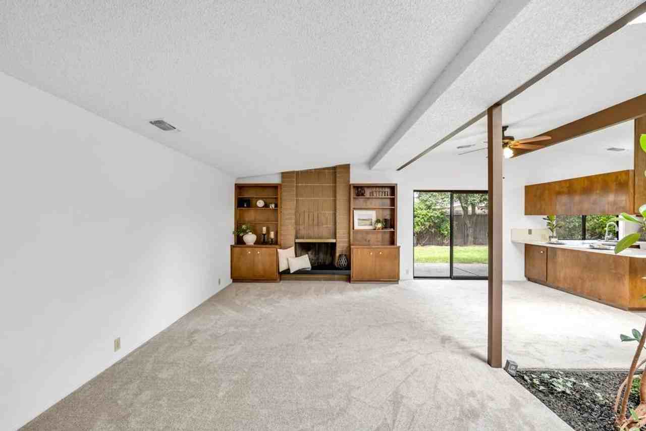 704 W El Dorado Dr - Photo 7 of 33