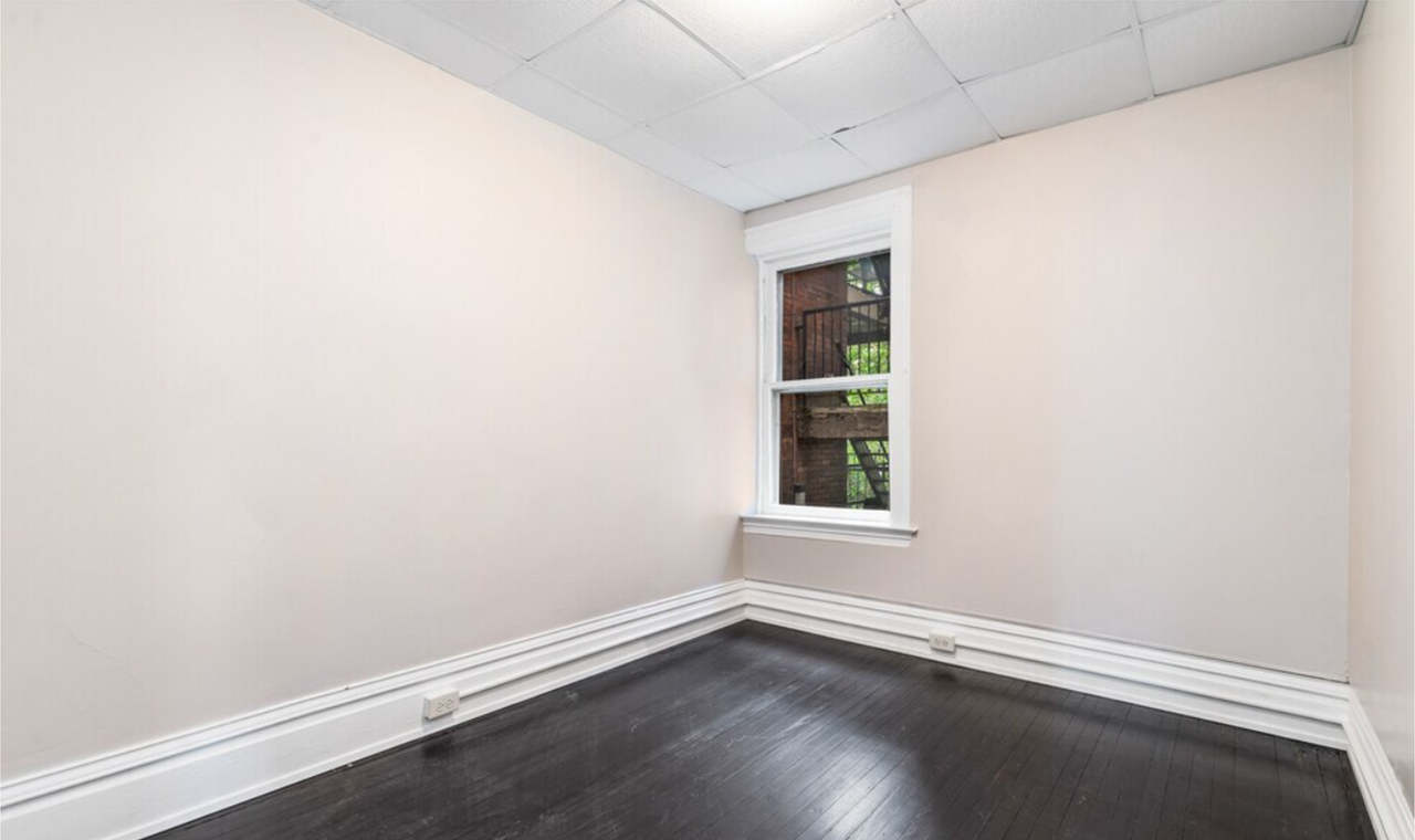 139 Lincoln Ave - Photo 4 of 16