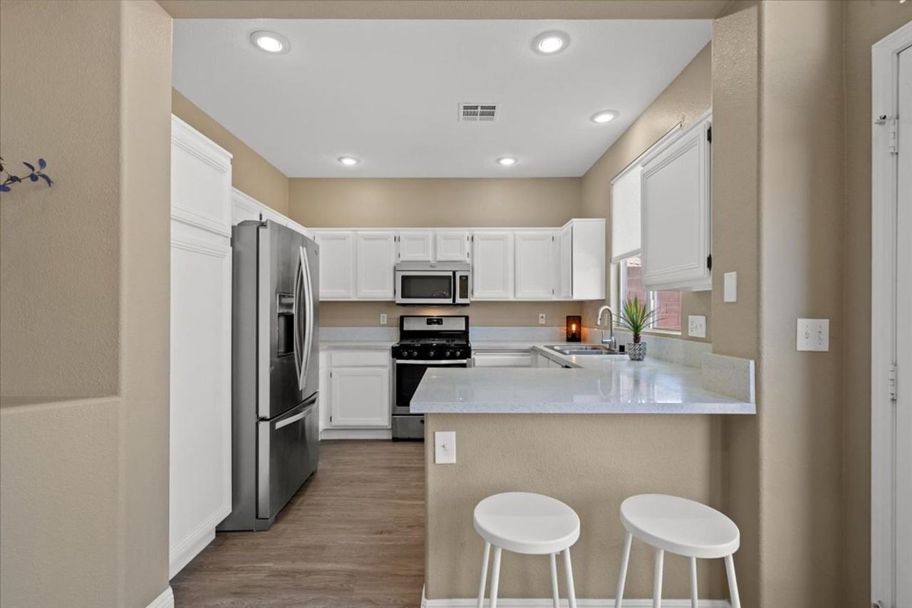 10528 Jeremy Pointe Ave - Photo 7 of 20