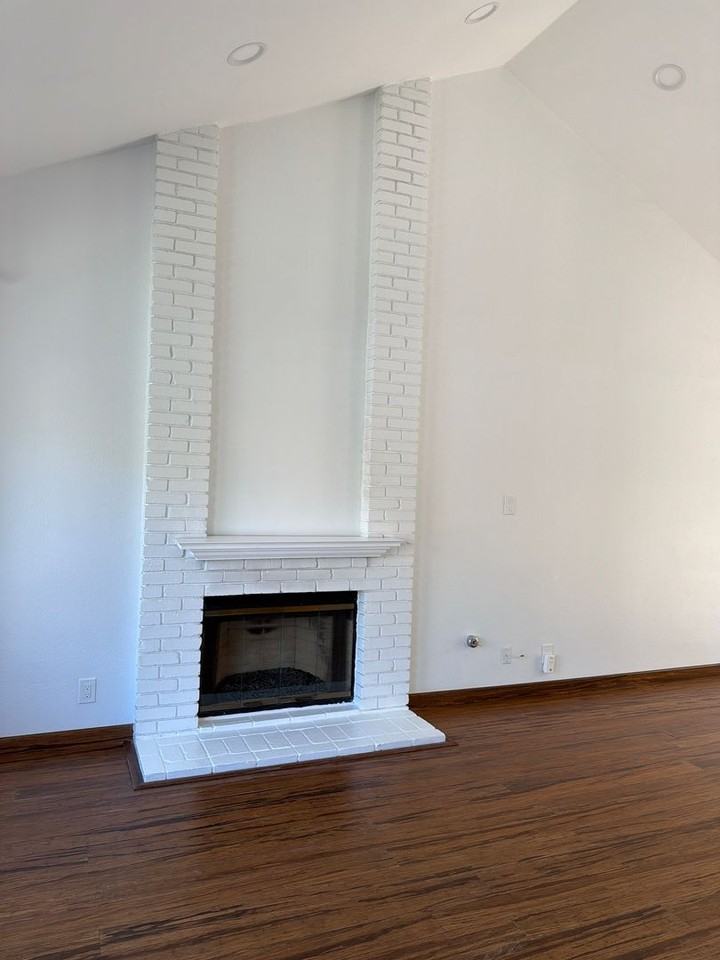 28022 Thompson - Photo 4 of 16