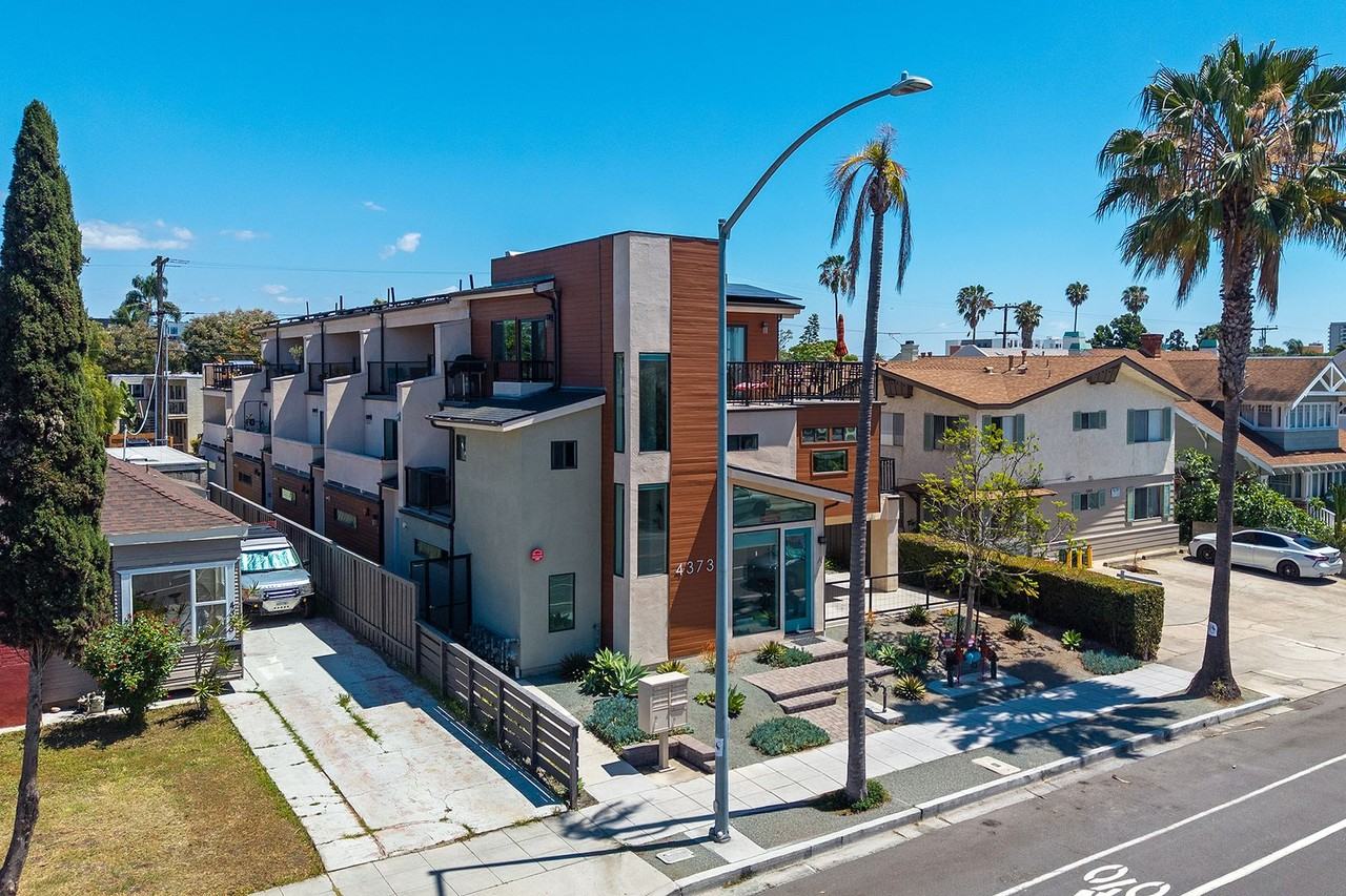 4373 Cleveland Ave #B - Photo 2 of 50