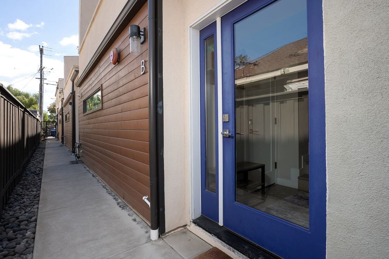 4373 Cleveland Ave #B - Photo 4 of 50