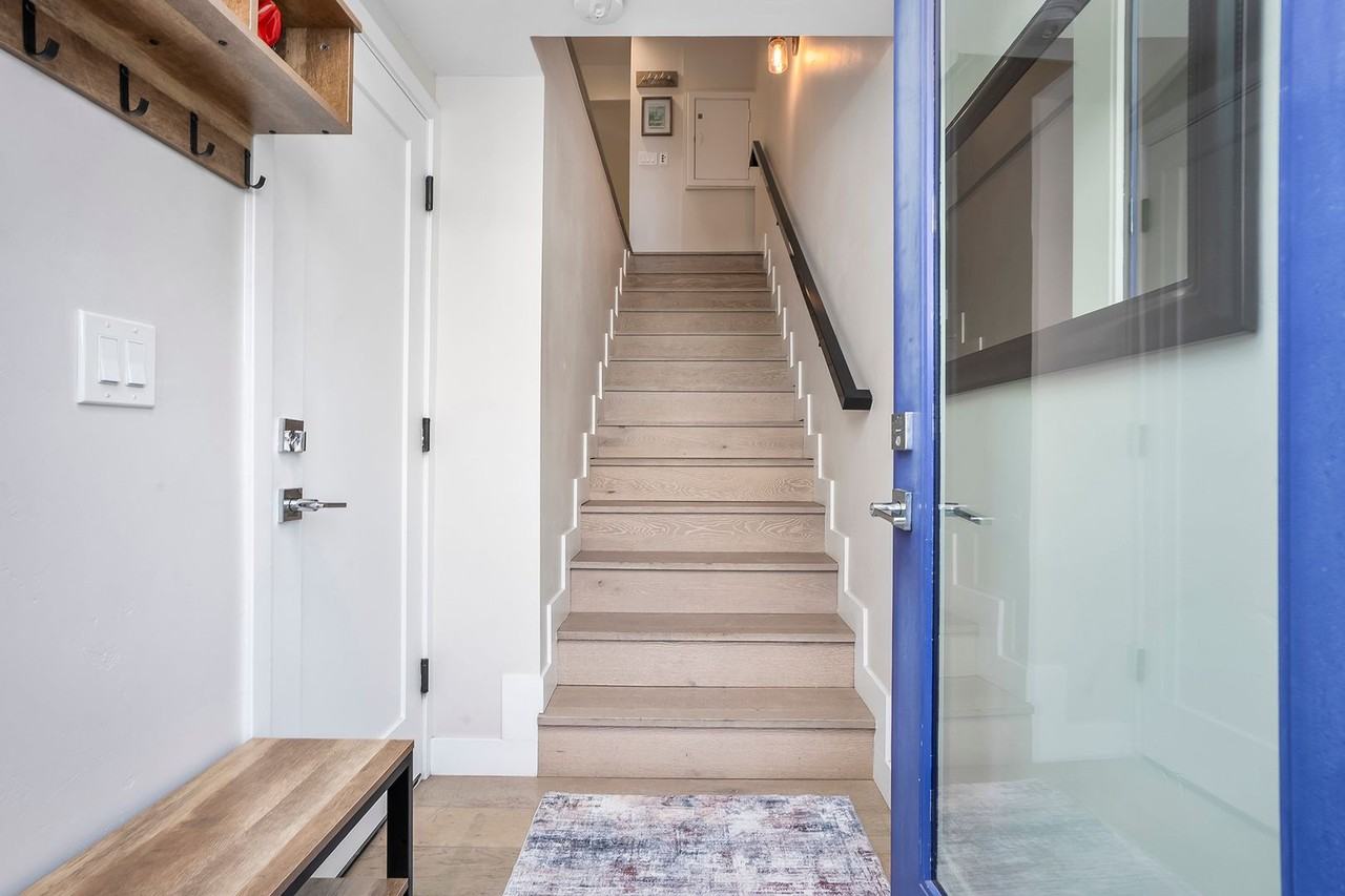 4373 Cleveland Ave #B - Photo 5 of 50