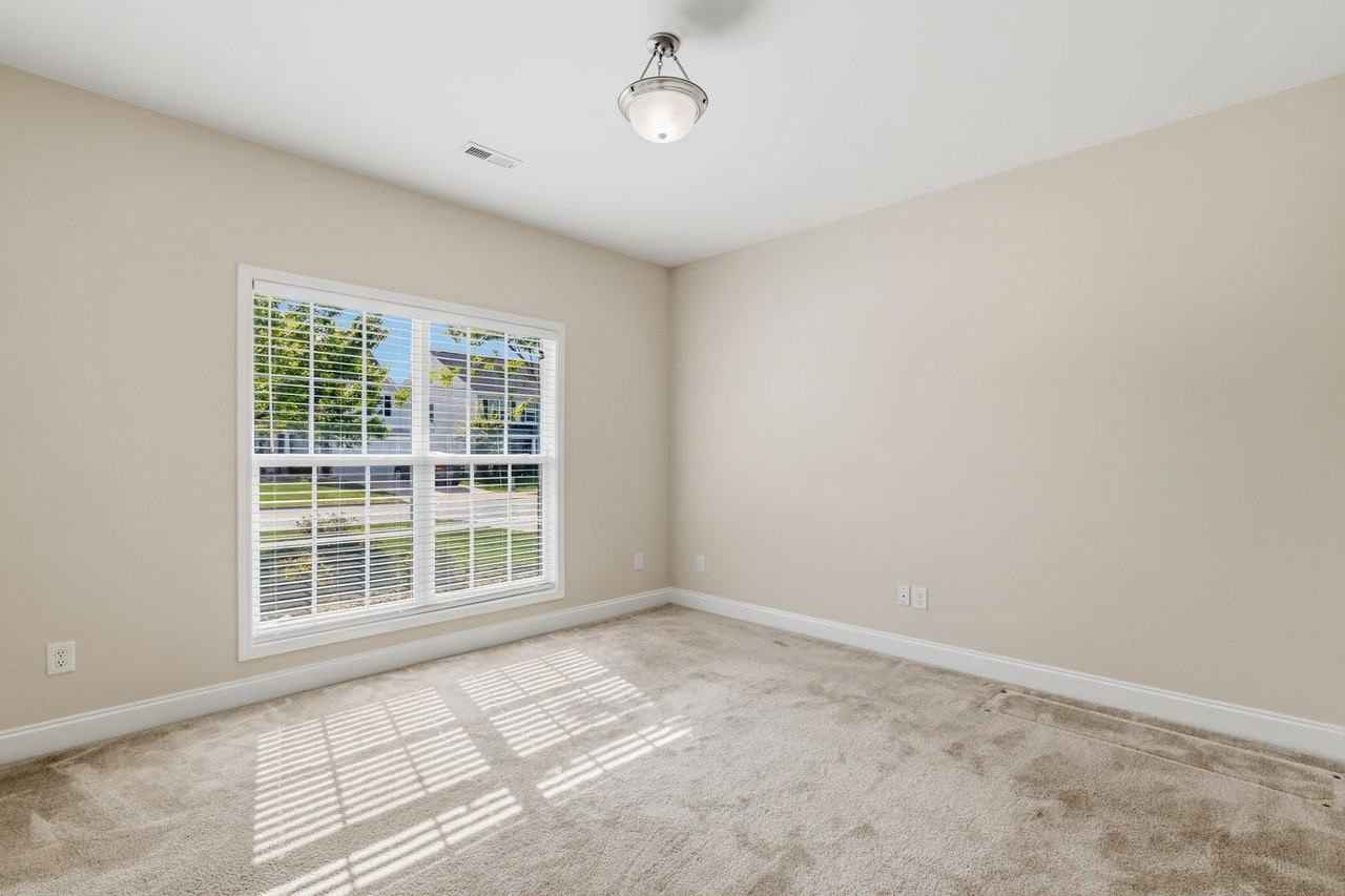 5323 Brookstead Dr - Photo 4 of 50