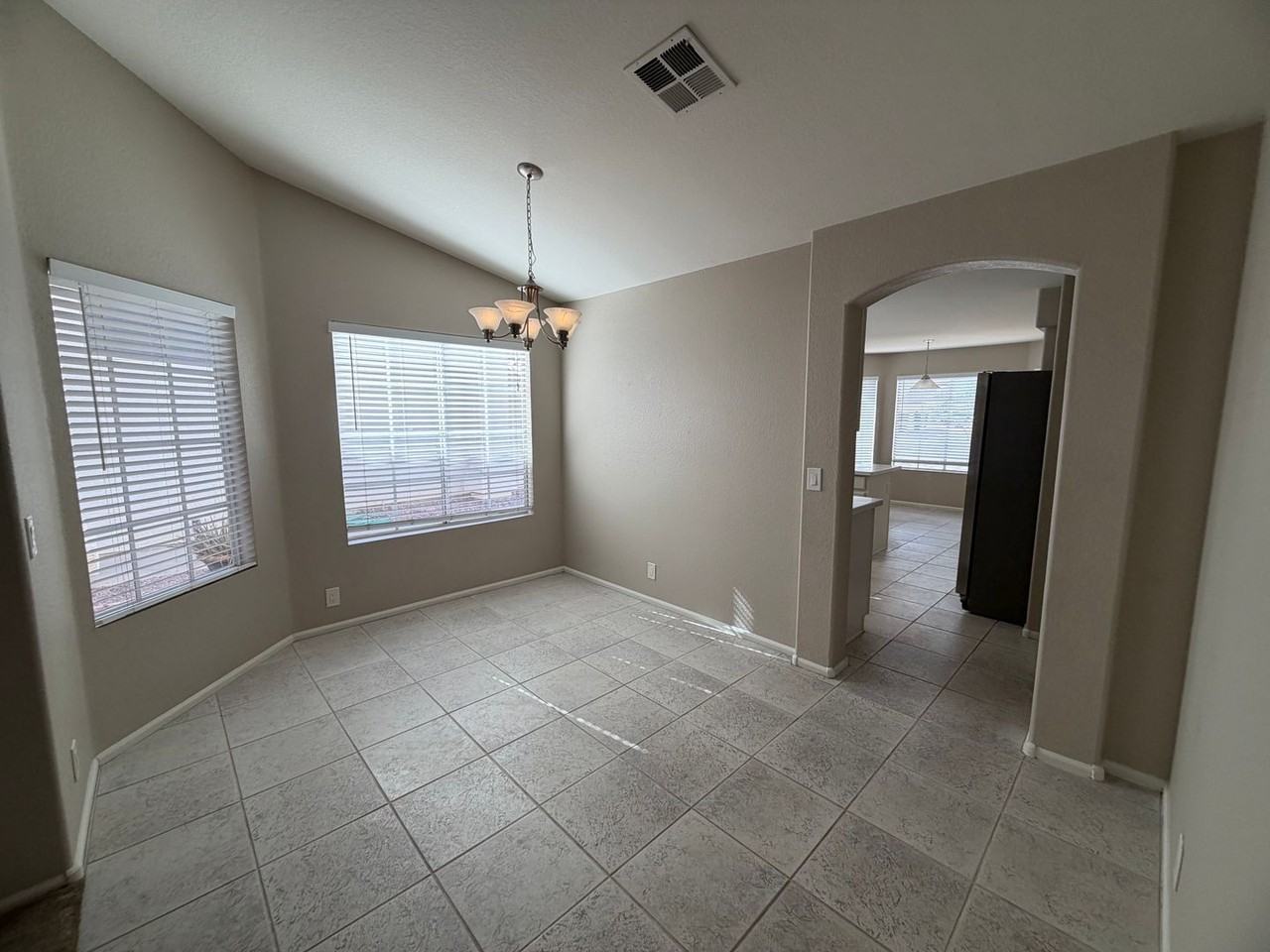 7721 W Tonto Dr - Photo 5 of 32