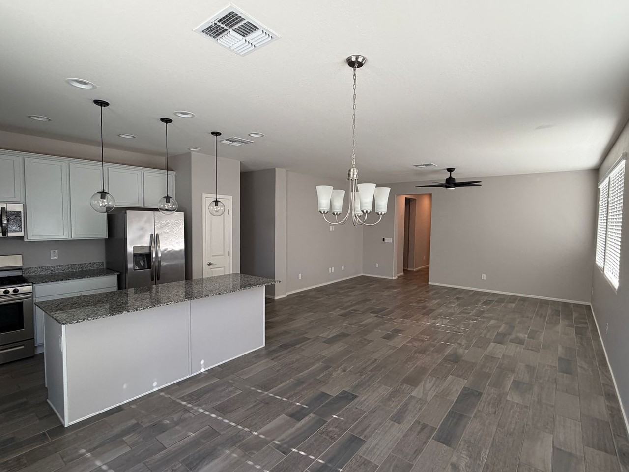 14377 W Hackamore Dr - Photo 3 of 27