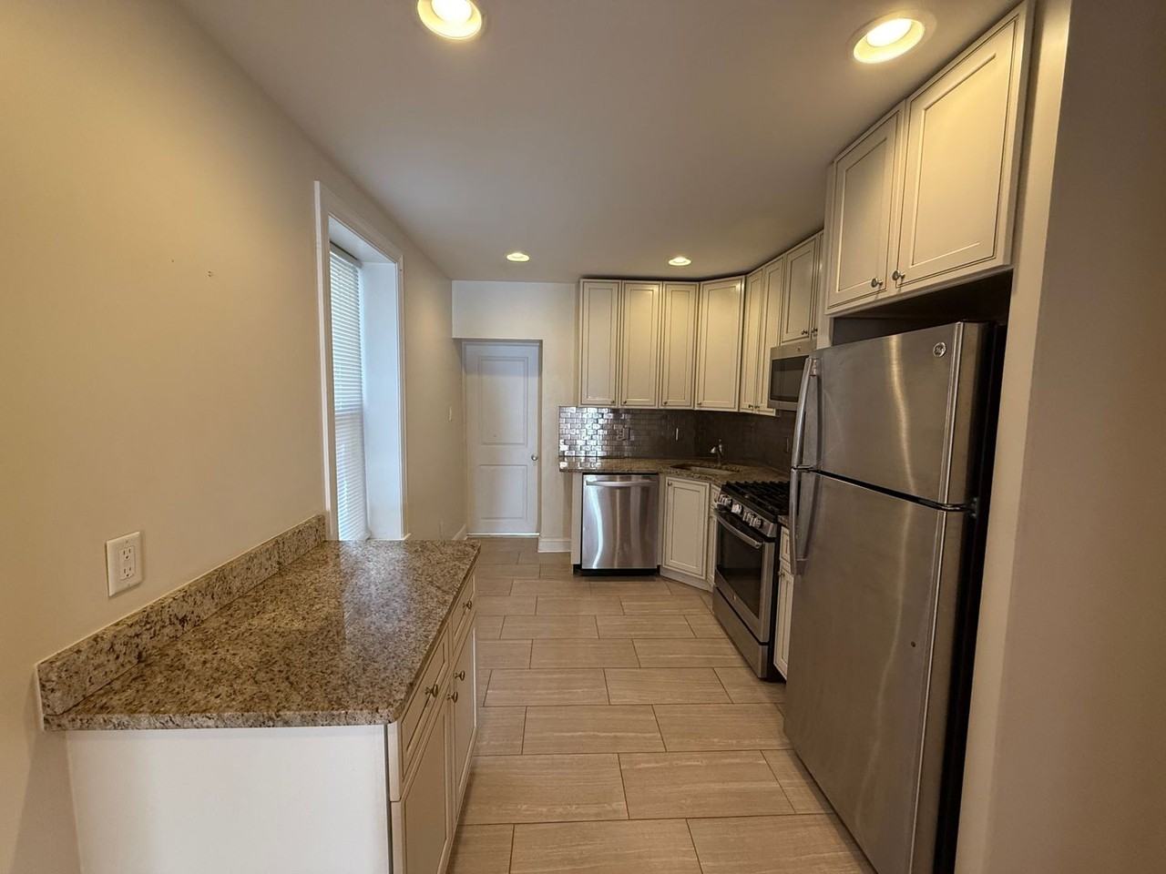 1214 N Ringgold St - Photo 4 of 18