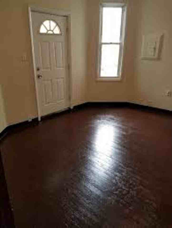 409 Forest Avenue - Photo 2 of 9