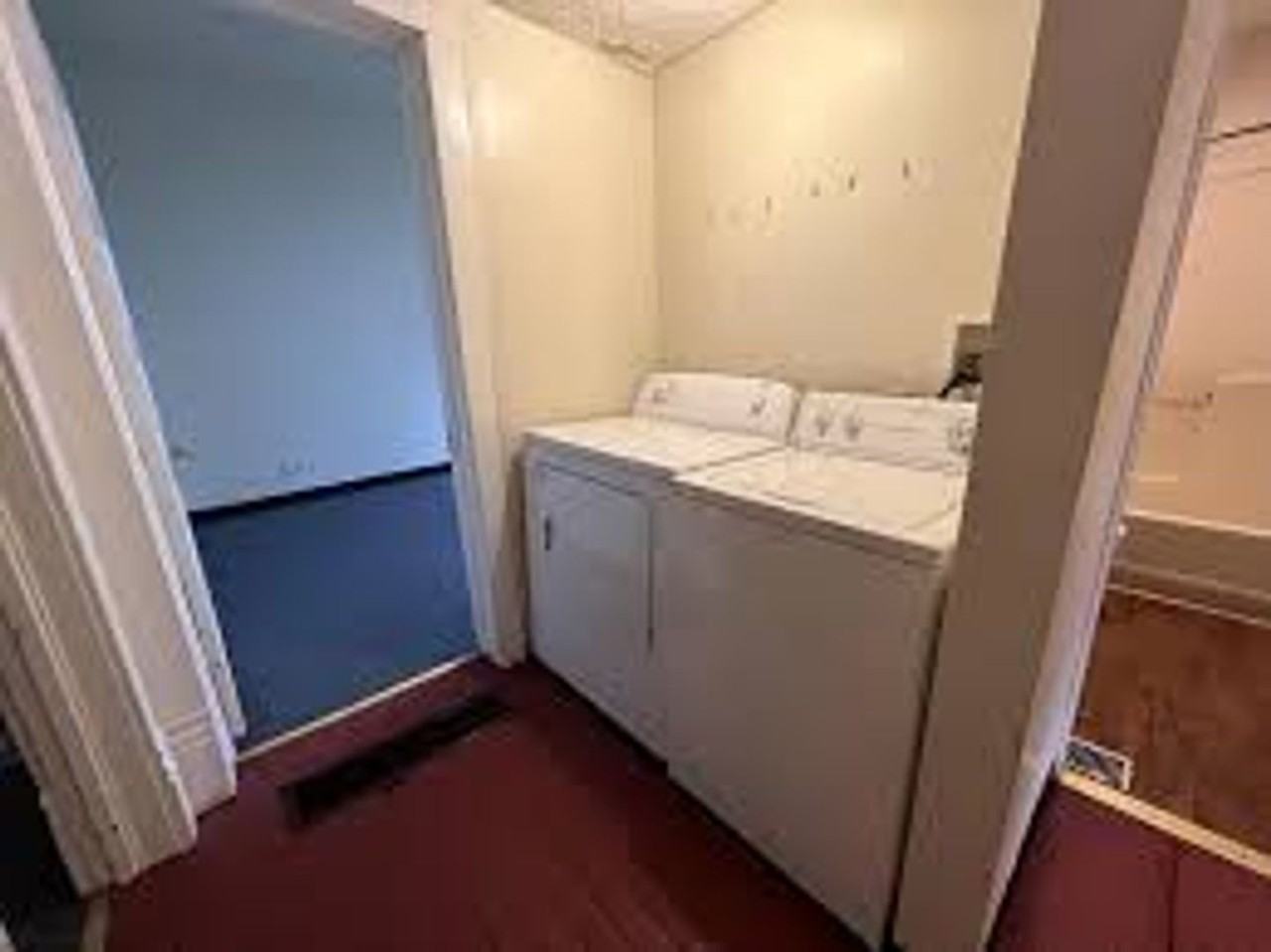 409 Forest Avenue - Photo 7 of 9