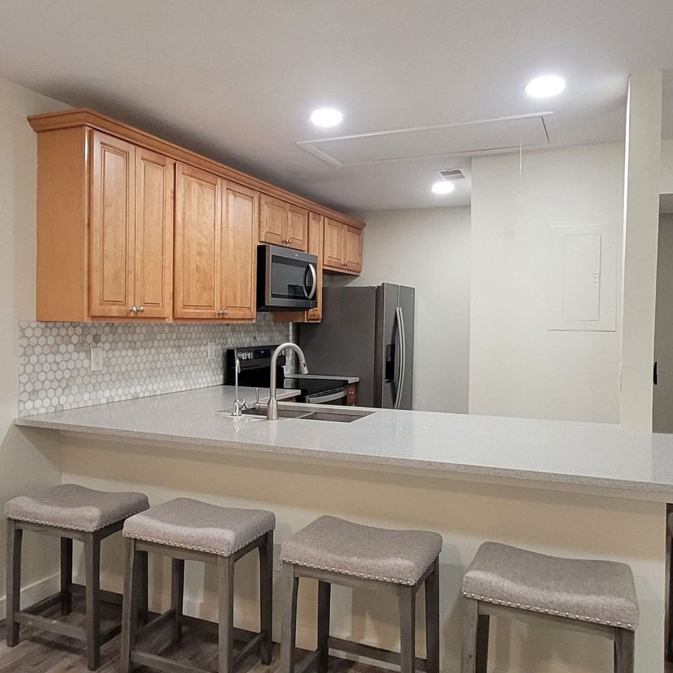 1460 Sheafe Ave Ne #105 - Photo 7 of 23