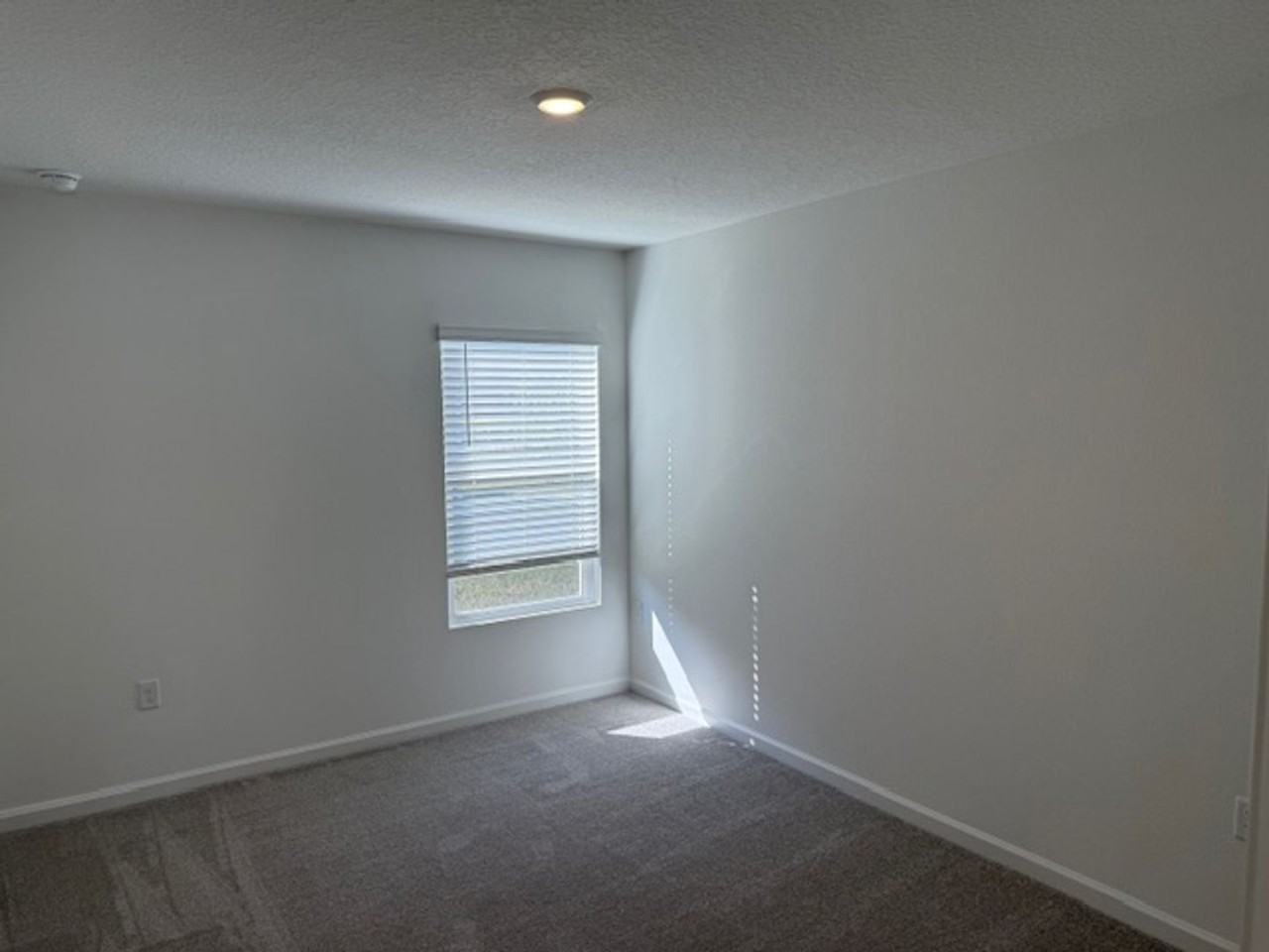 3471 Humphrey St - Photo 4 of 27