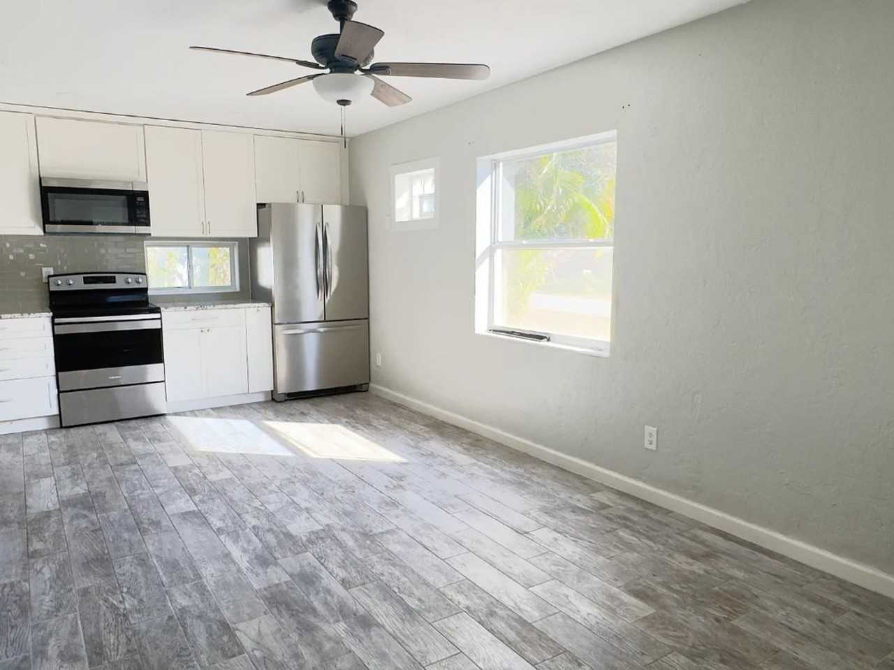 5717 20th Ave S #1 - Photo 6 of 15