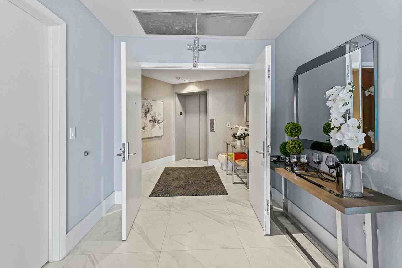 701 N Fort Lauderdale Beach Blvd #1205 - Photo 5 of 50