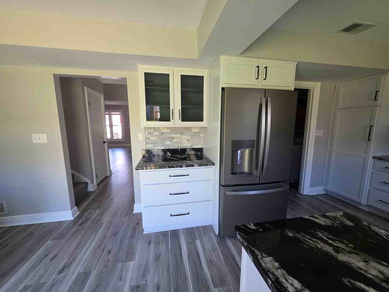 307 Squire Cir - Photo 5 of 48