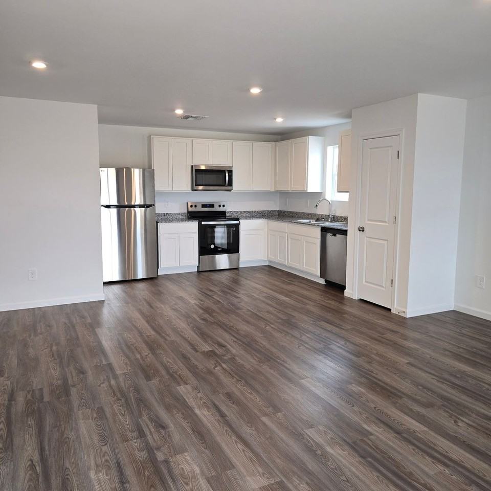 1255 S Maria Carmela Ln - Photo 3 of 23