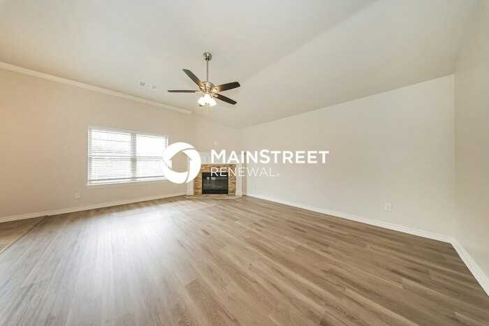 2405 Shell Dr - Photo 2 of 17