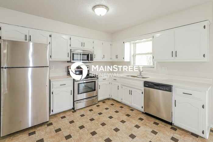 1412 Ne 114th Ter - Photo 5 of 20