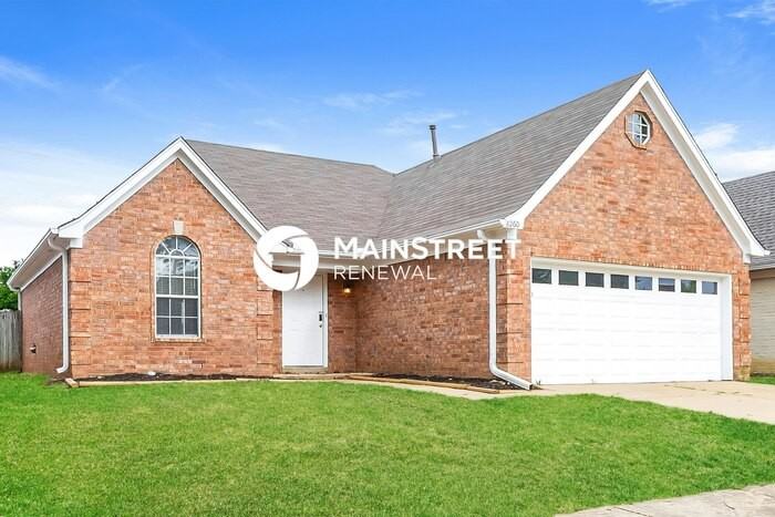 8260 Clubview Dr - Photo 2 of 17