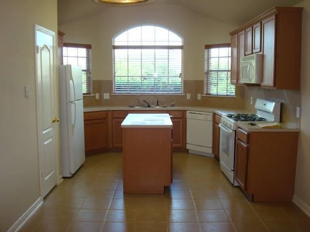 1719 Maize Bend Dr - Photo 2 of 7