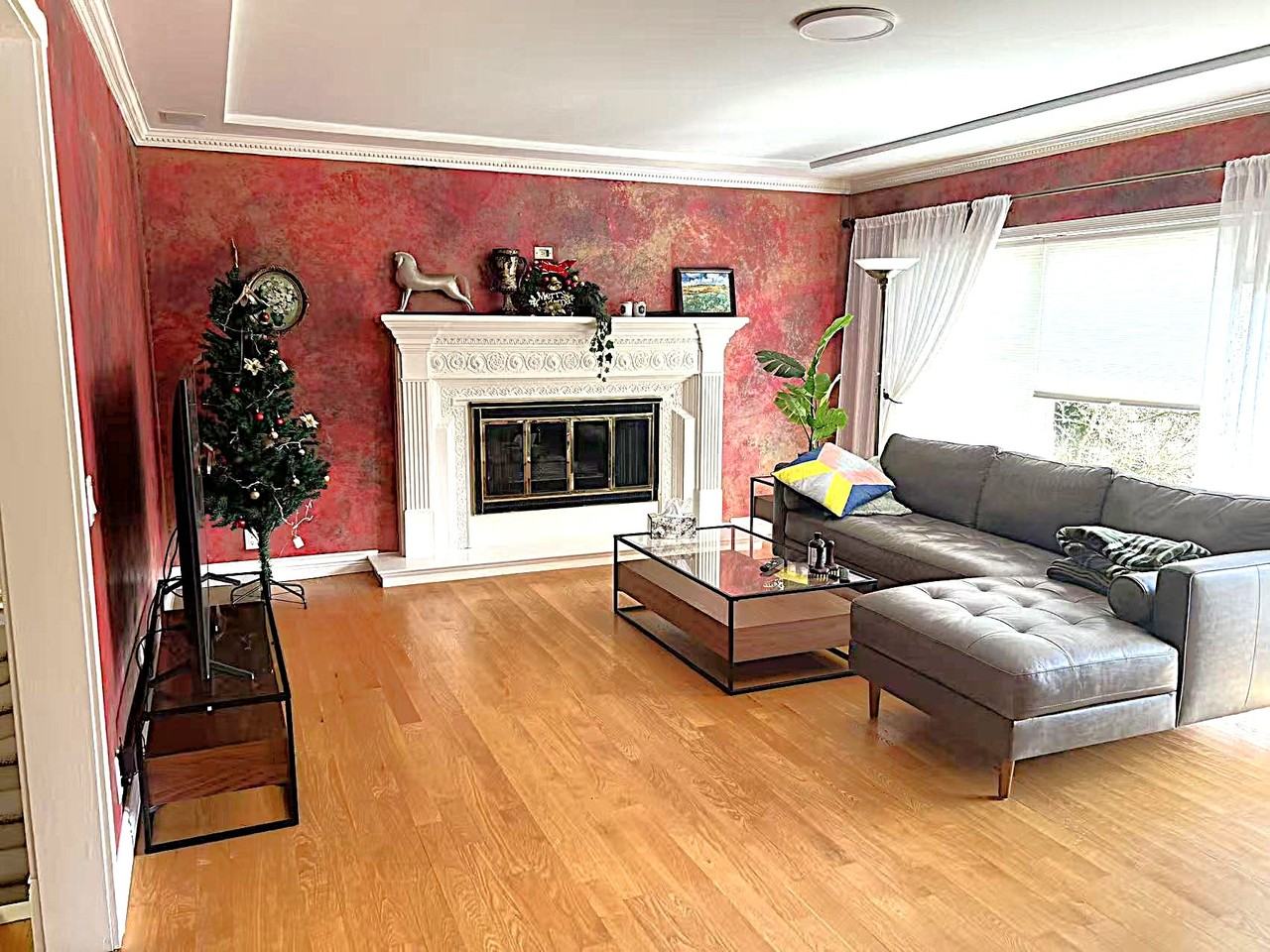 630 Stevens Drive - Photo 4 of 9