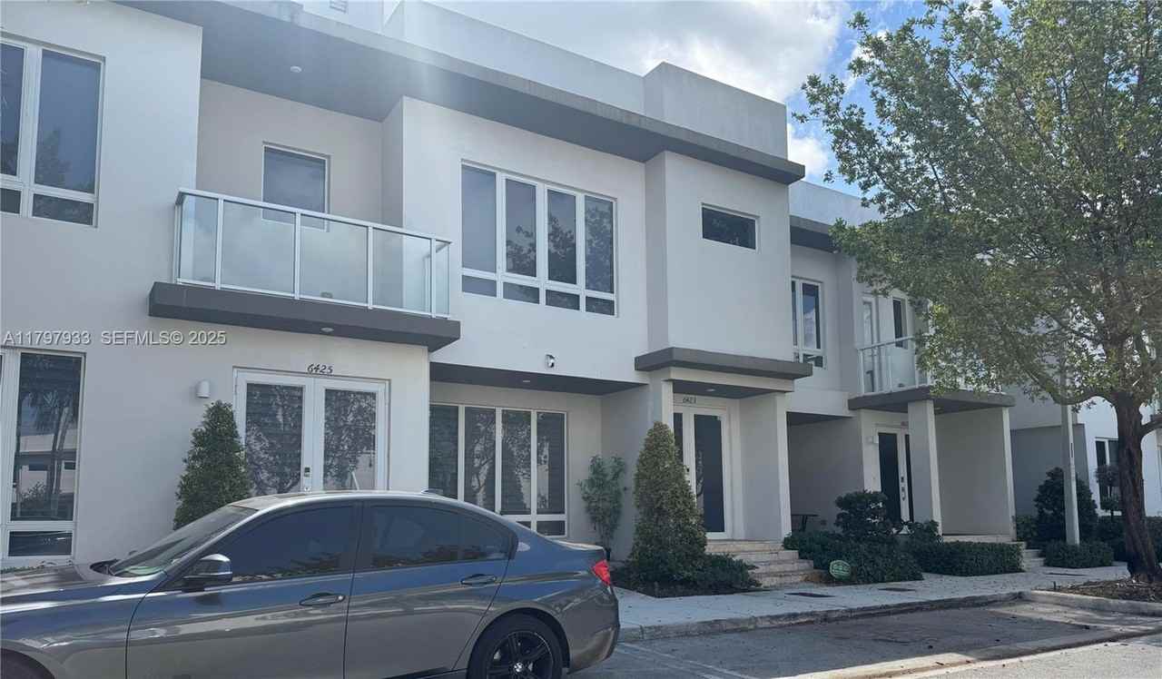 6423 Northwest 105th Court - Photo 2 of 4