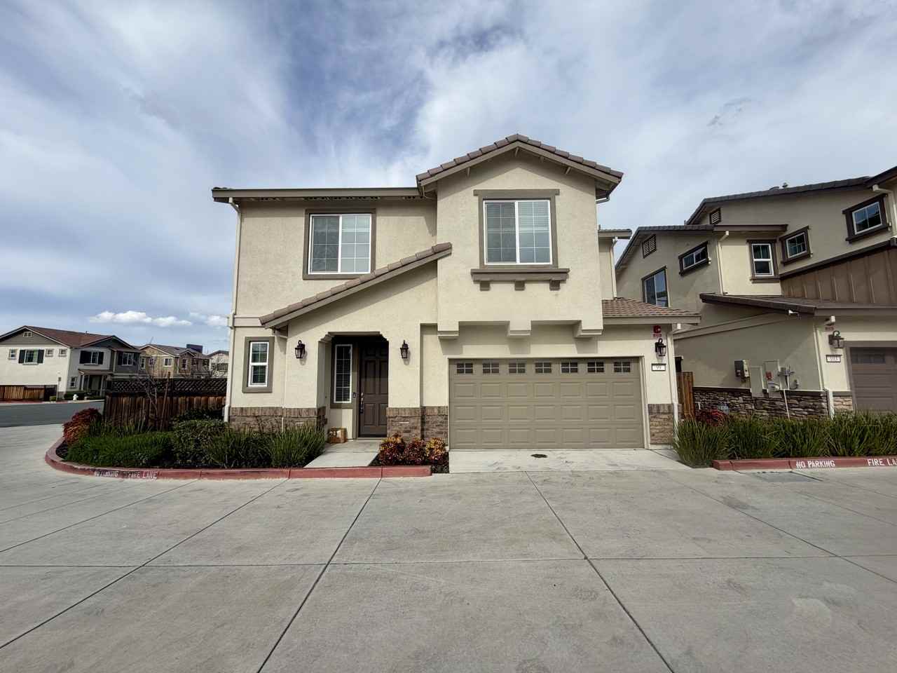 99 Liberty Ct #NA - Photo 2 of 30