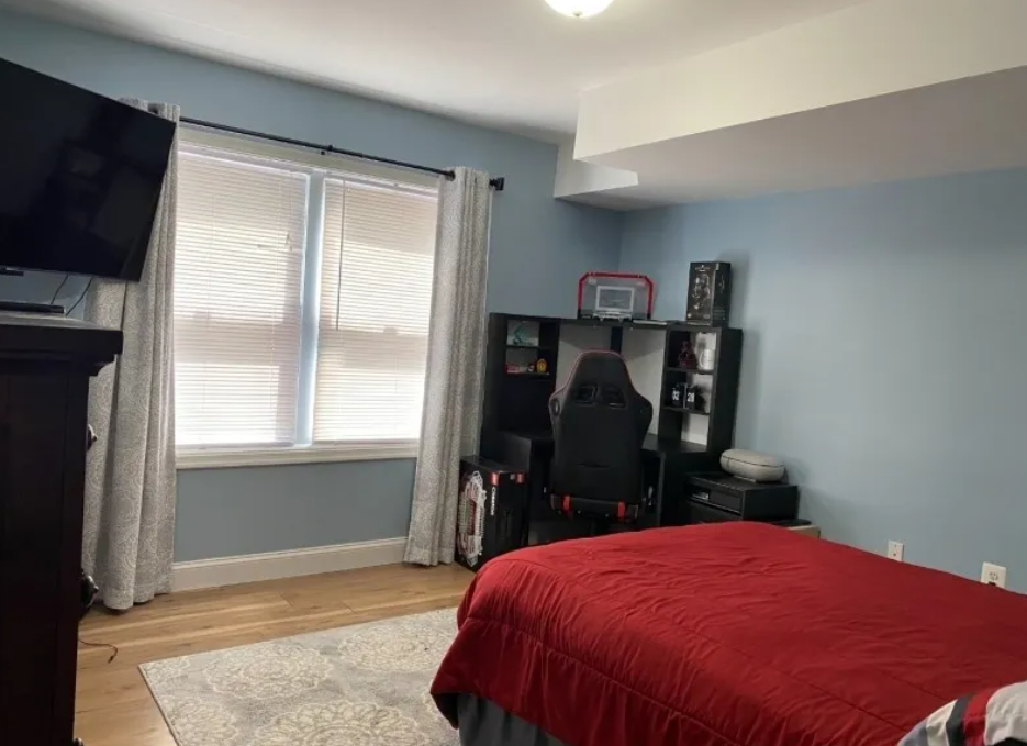 327 Edgewood Rd #NA - Photo 4 of 20