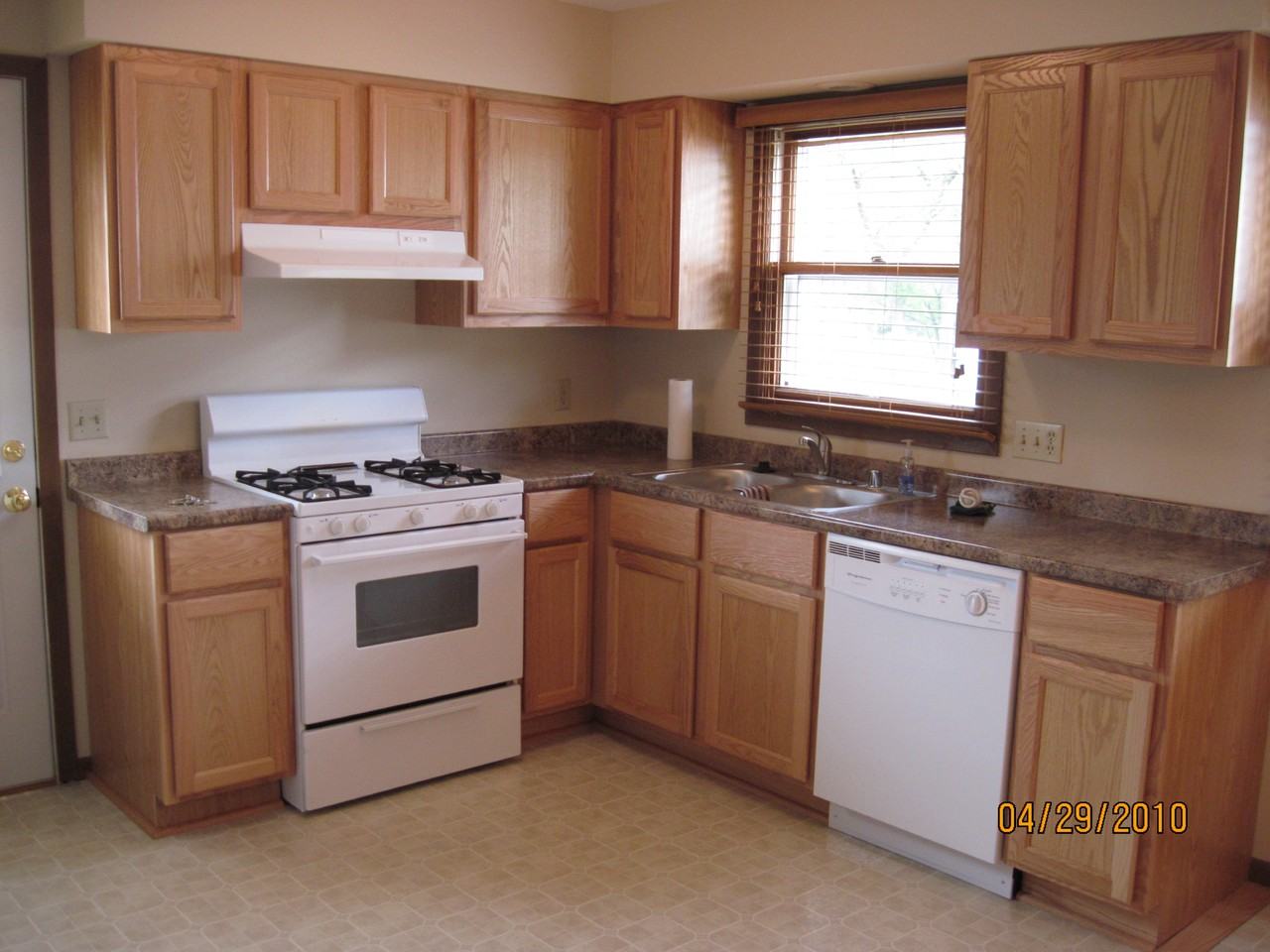 123 Marcella St #B - Photo 5 of 17