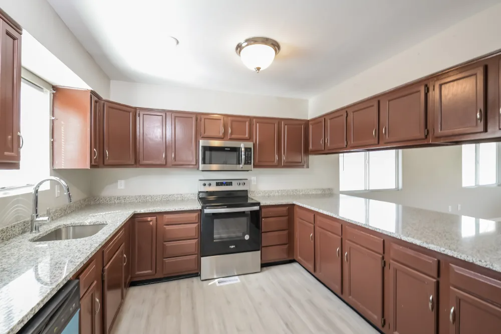 1852 W Mosier Pl #NA - Photo 2 of 11