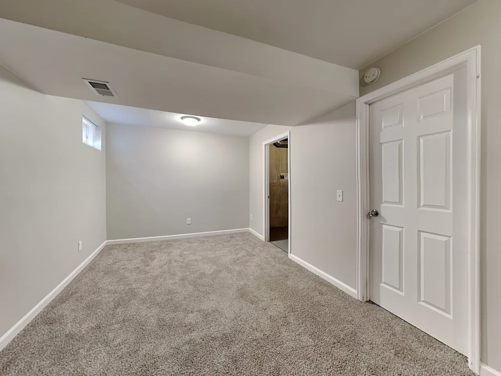 3563 S Lewiston Way #NA - Photo 2 of 10