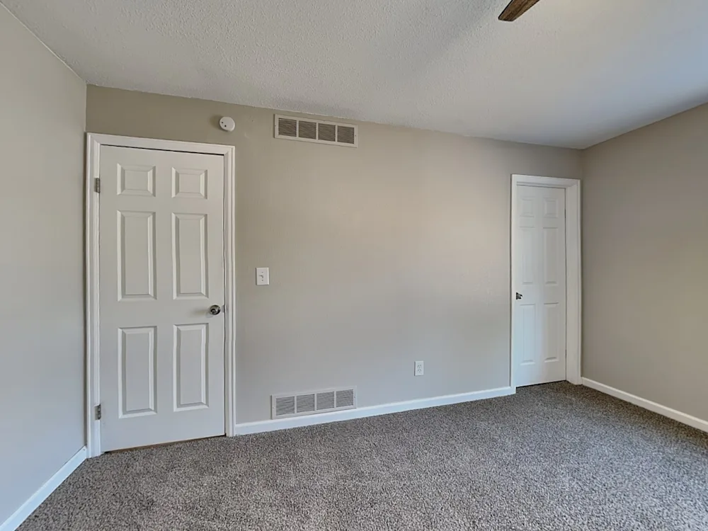 3563 S Lewiston Way #NA - Photo 4 of 10