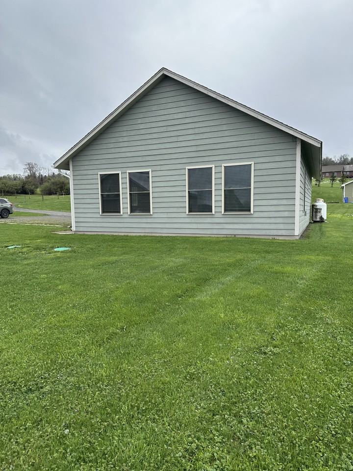 222 Pleasantview Dr #222 - Photo 4 of 9