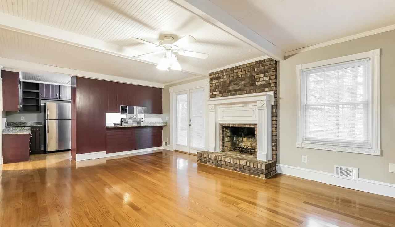 704 Clubhouse Dr Se #NA - Photo 3 of 14