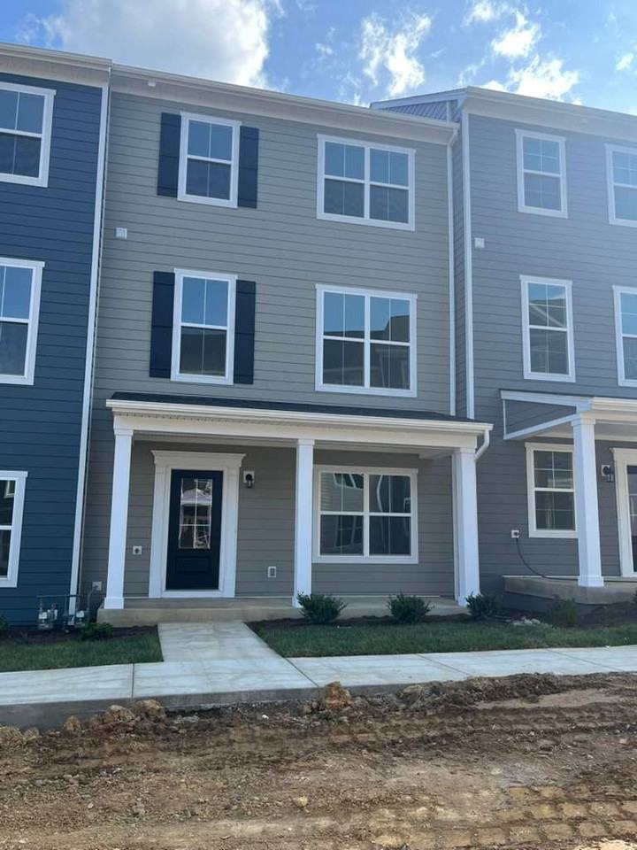 1071 Balsam Ln #301 - Photo 4 of 22