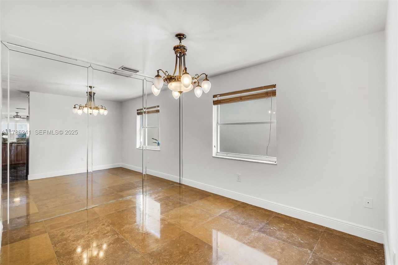 5160 Northwest 112th Court - Photo 3 of 34