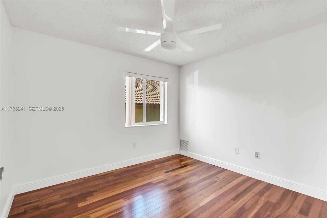 5160 Northwest 112th Court - Photo 7 of 34