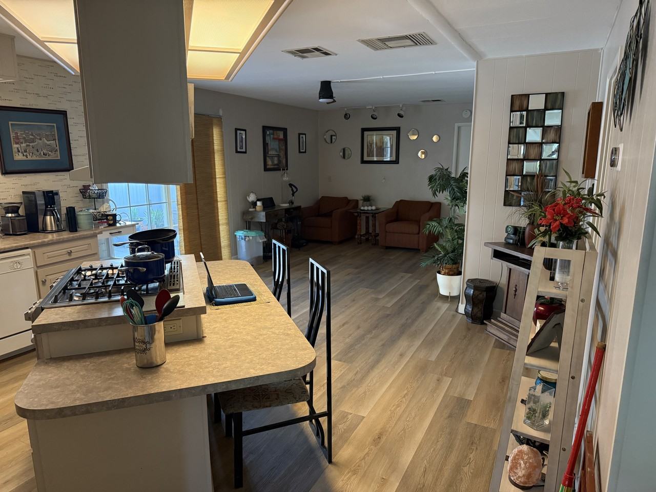 251 S Paseo Laredo #251 - Photo 3 of 16