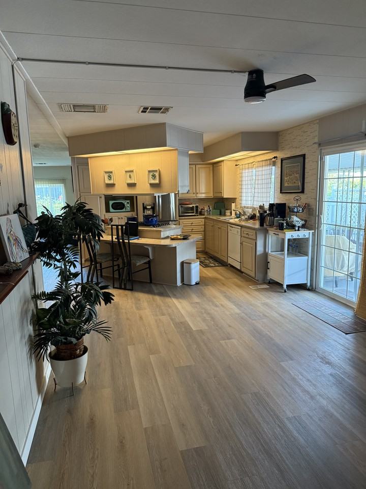 251 S Paseo Laredo #251 - Photo 7 of 16