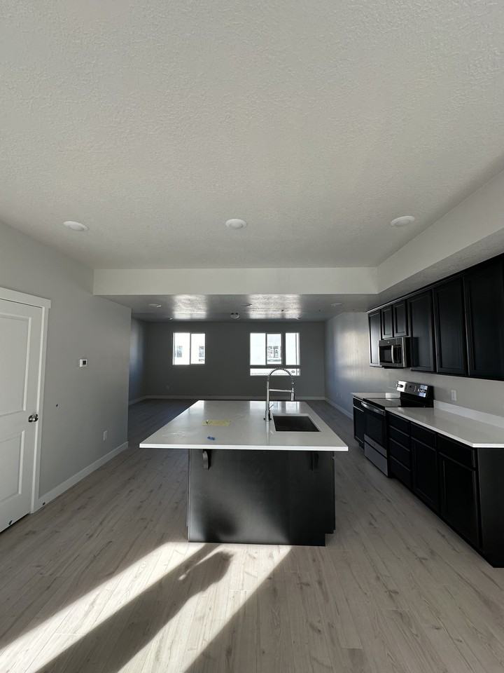 391 S Meadow Garden Rd - Photo 7 of 12