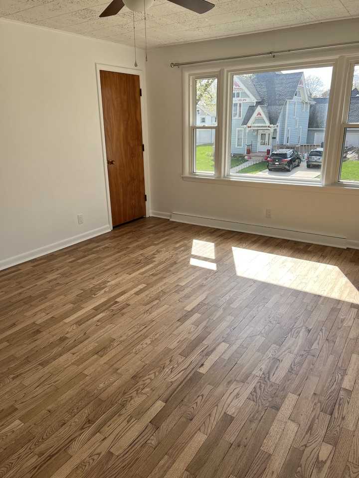 119 N Washington St #119-1-2 - Photo 7 of 15