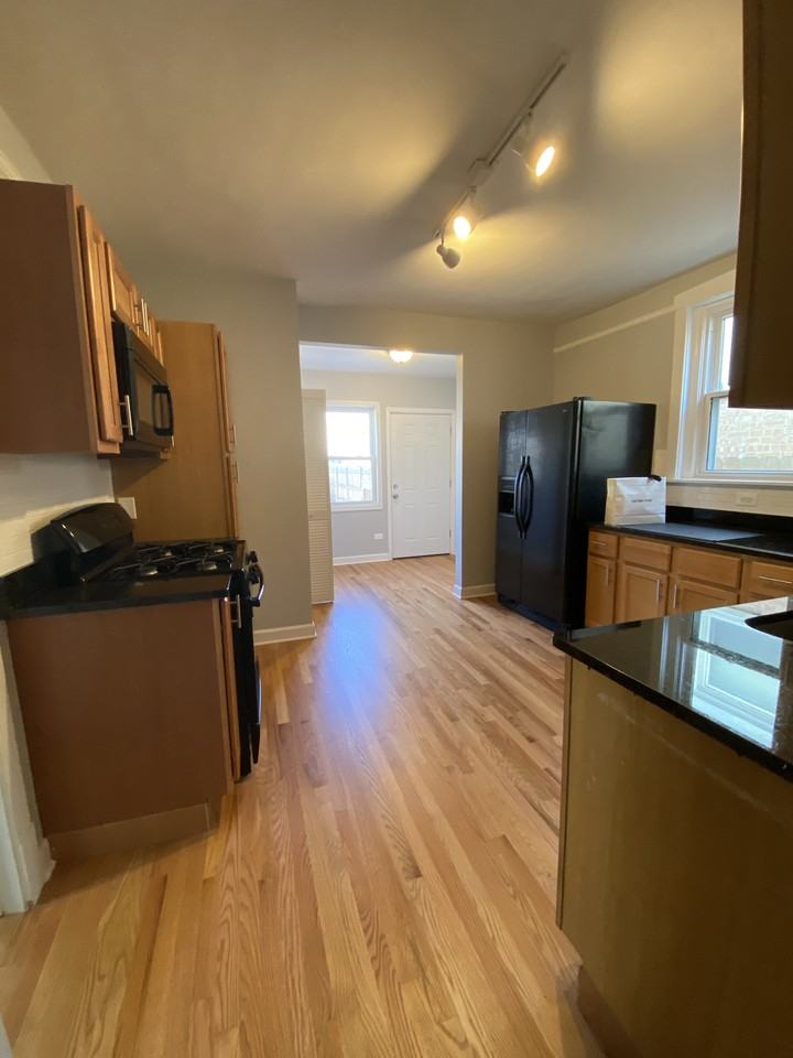 2845 N Central Park Ave #1 - Photo 5 of 11