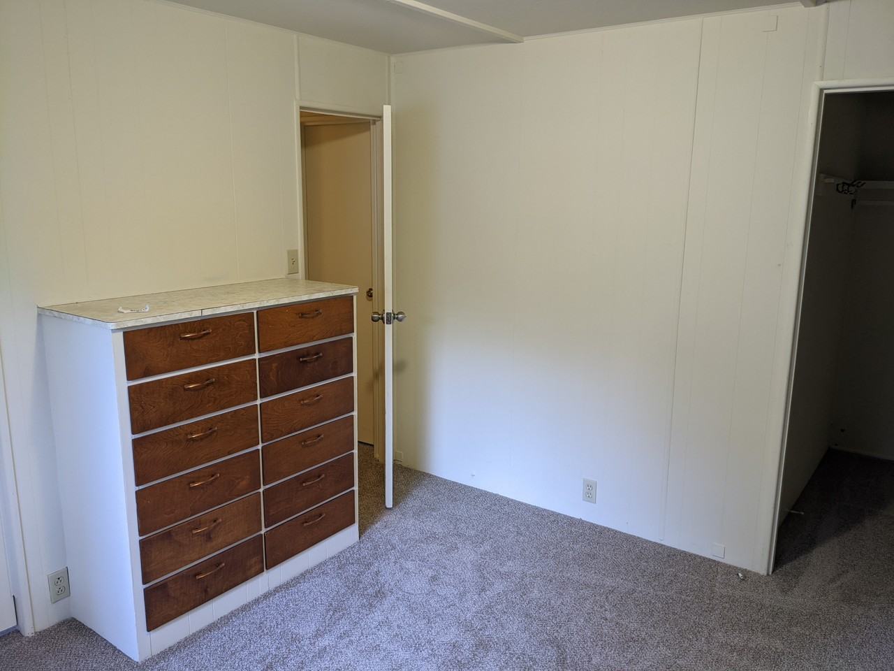 10014 56th St Se #NA - Photo 4 of 9