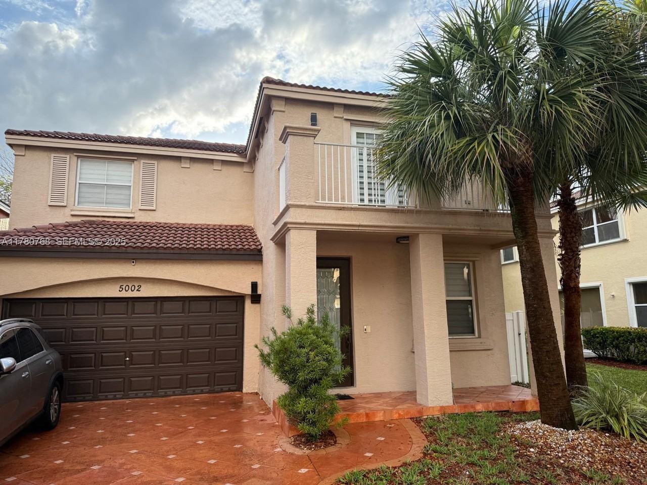 5002 Southwest 155th Avenue #5002 - Photo 5 of 32