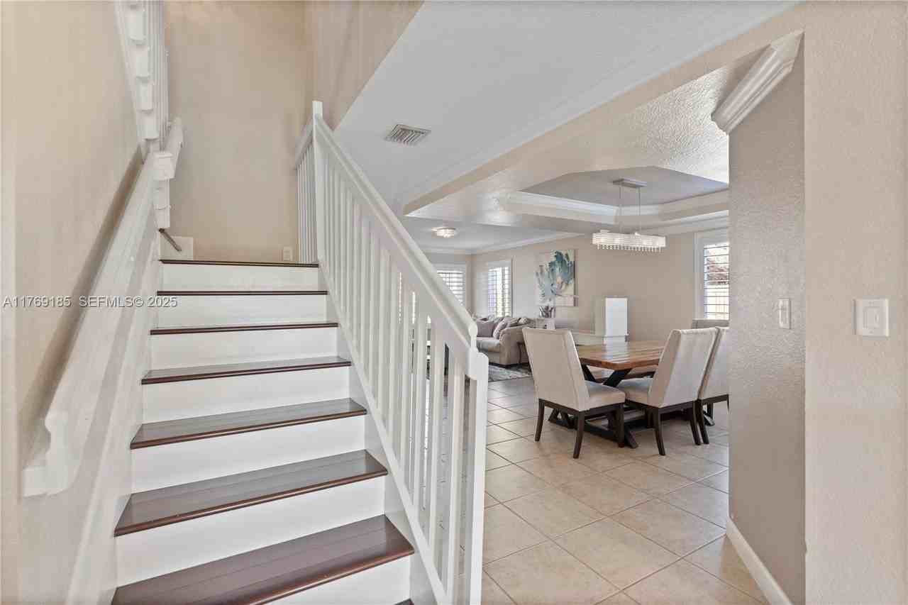 21323 Southwest 88th Court - Photo 3 of 86