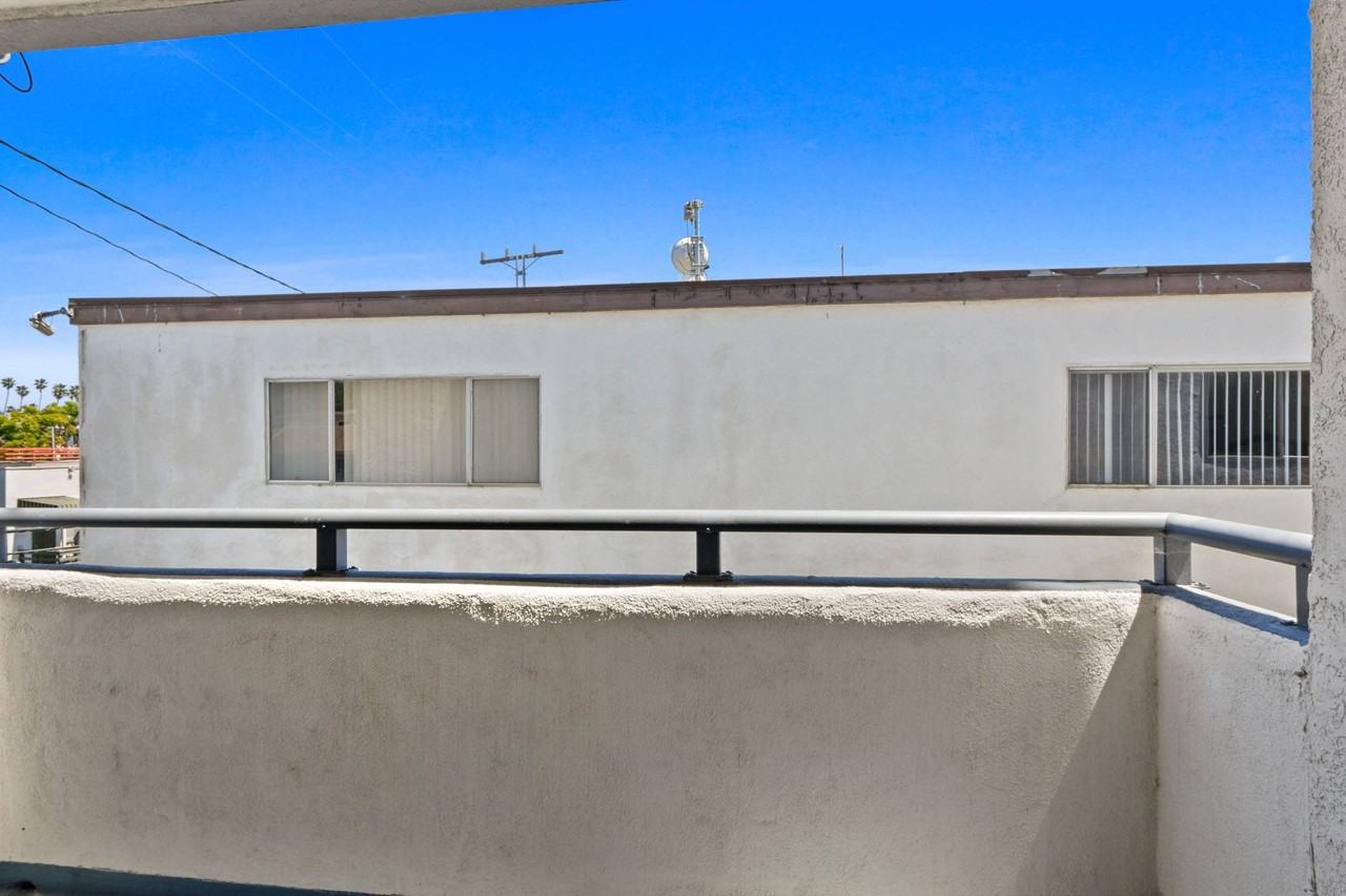 801 2nd Street - Photo 3 of 50
