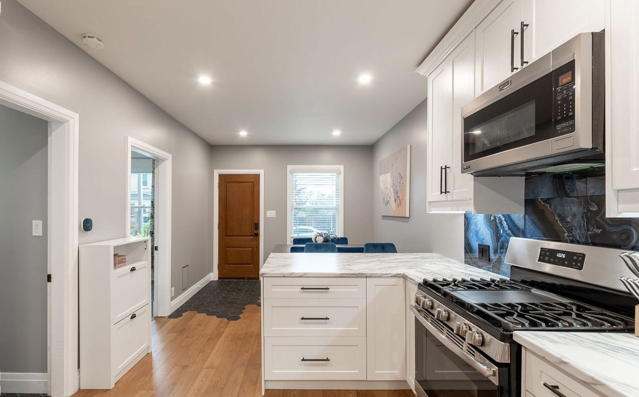 789 Walker Street - Photo 7 of 26