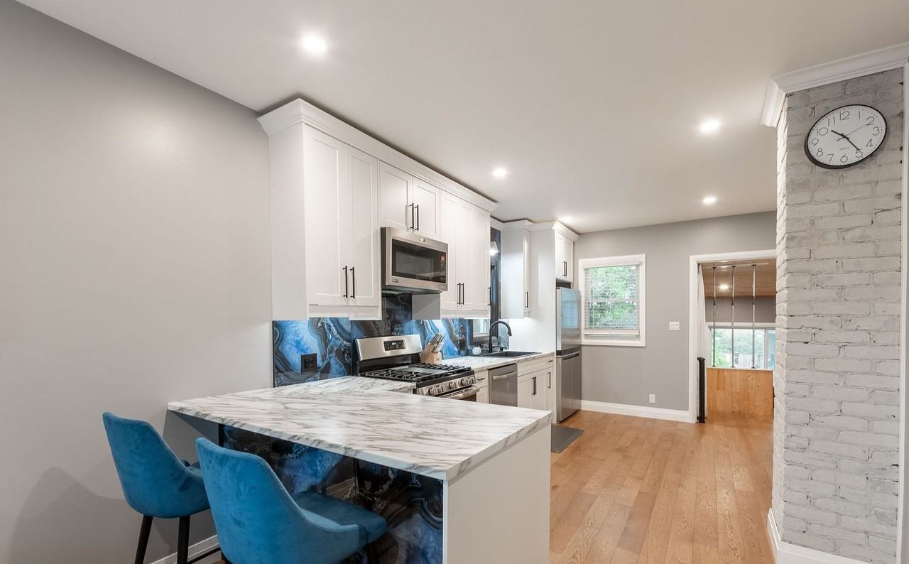 789 Walker Street - Photo 4 of 26