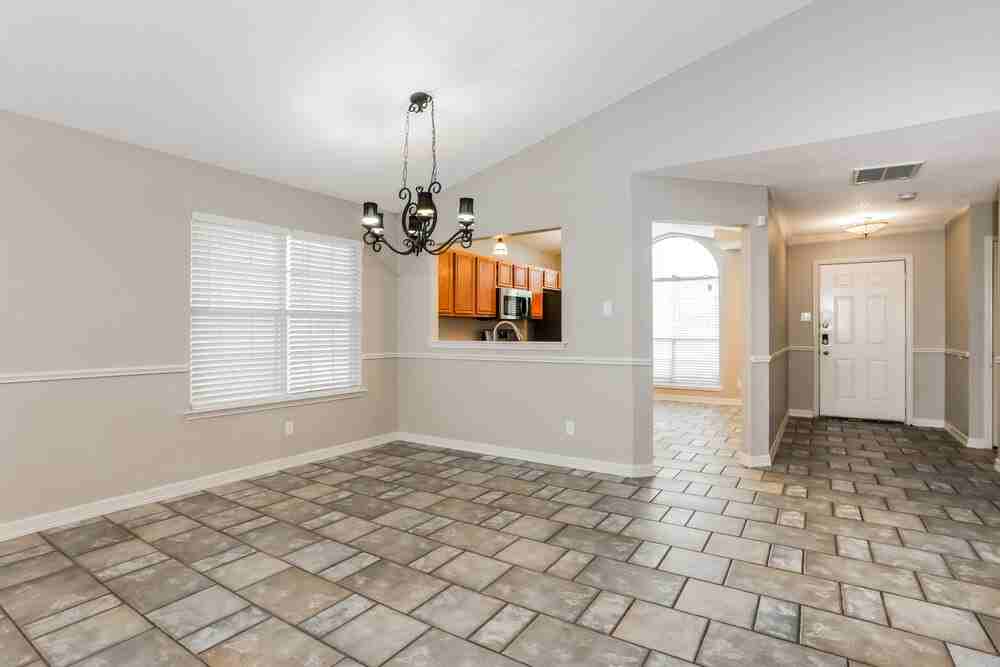 4326 Walsh Ln - Photo 5 of 16