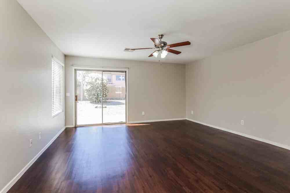 2415 W Maldonado Rd - Photo 3 of 16
